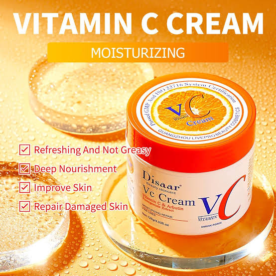Disaar Vitamin C + Arbutin Moisturizing Face Cream
